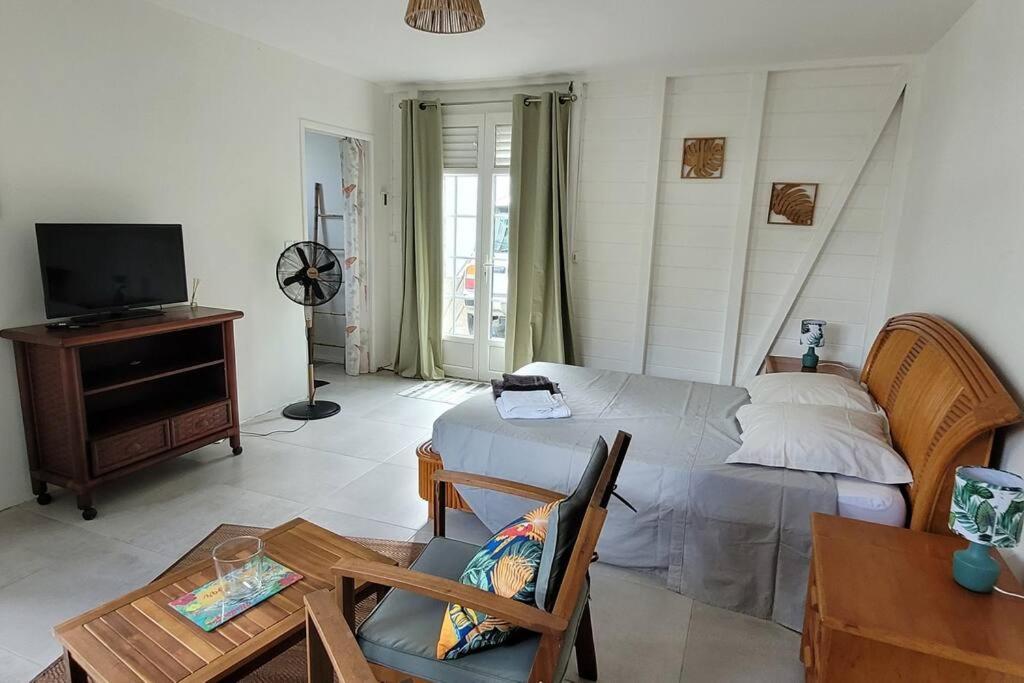 Ti-Hibiscus Bungalow T1 Clim-Wifi 30M2 2 Pers Grande Savane 외부 사진